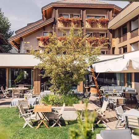 Hotel Restaurant Langgenhof Brunico Eksteriør billede