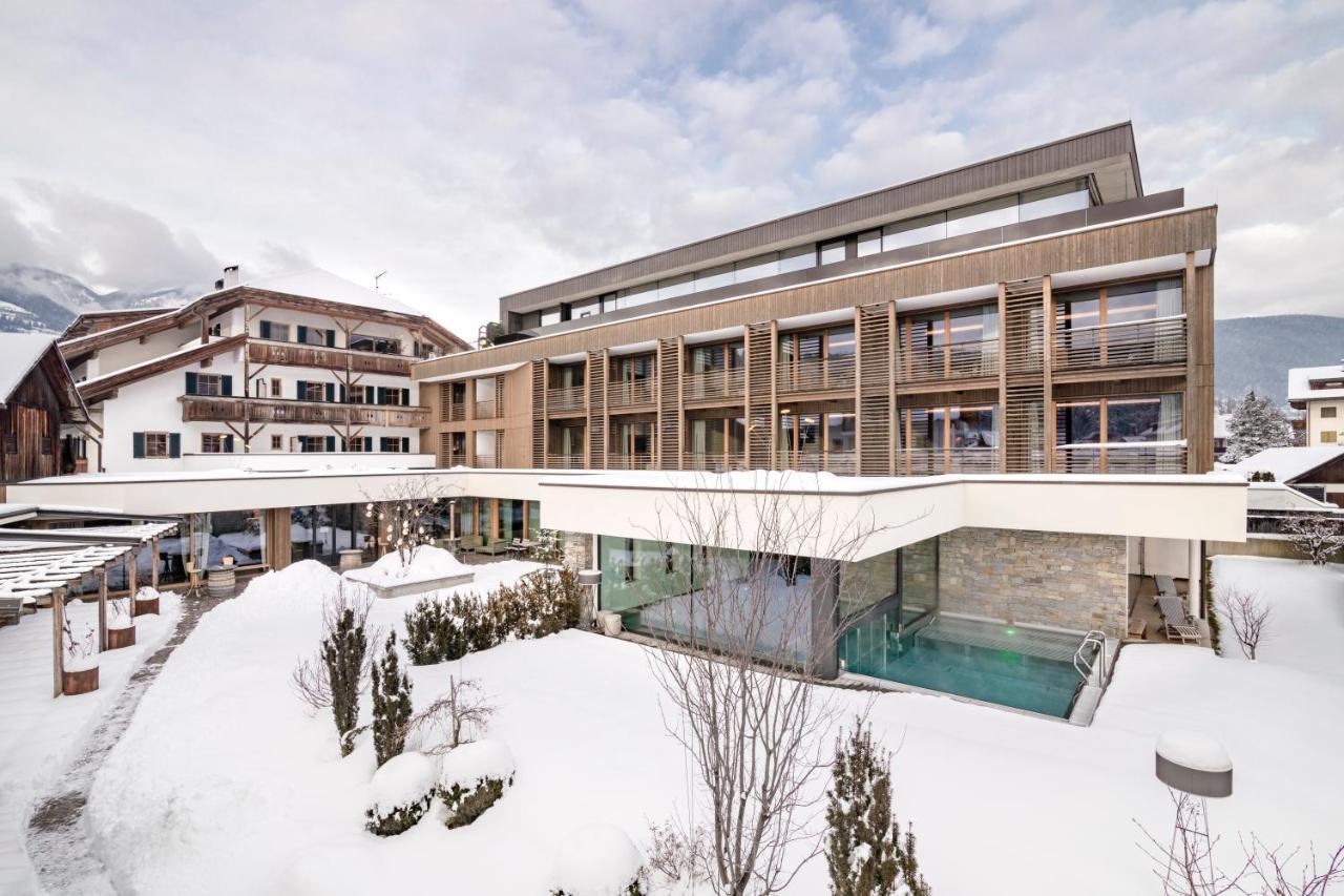 Hotel Restaurant Langgenhof Brunico Eksteriør billede