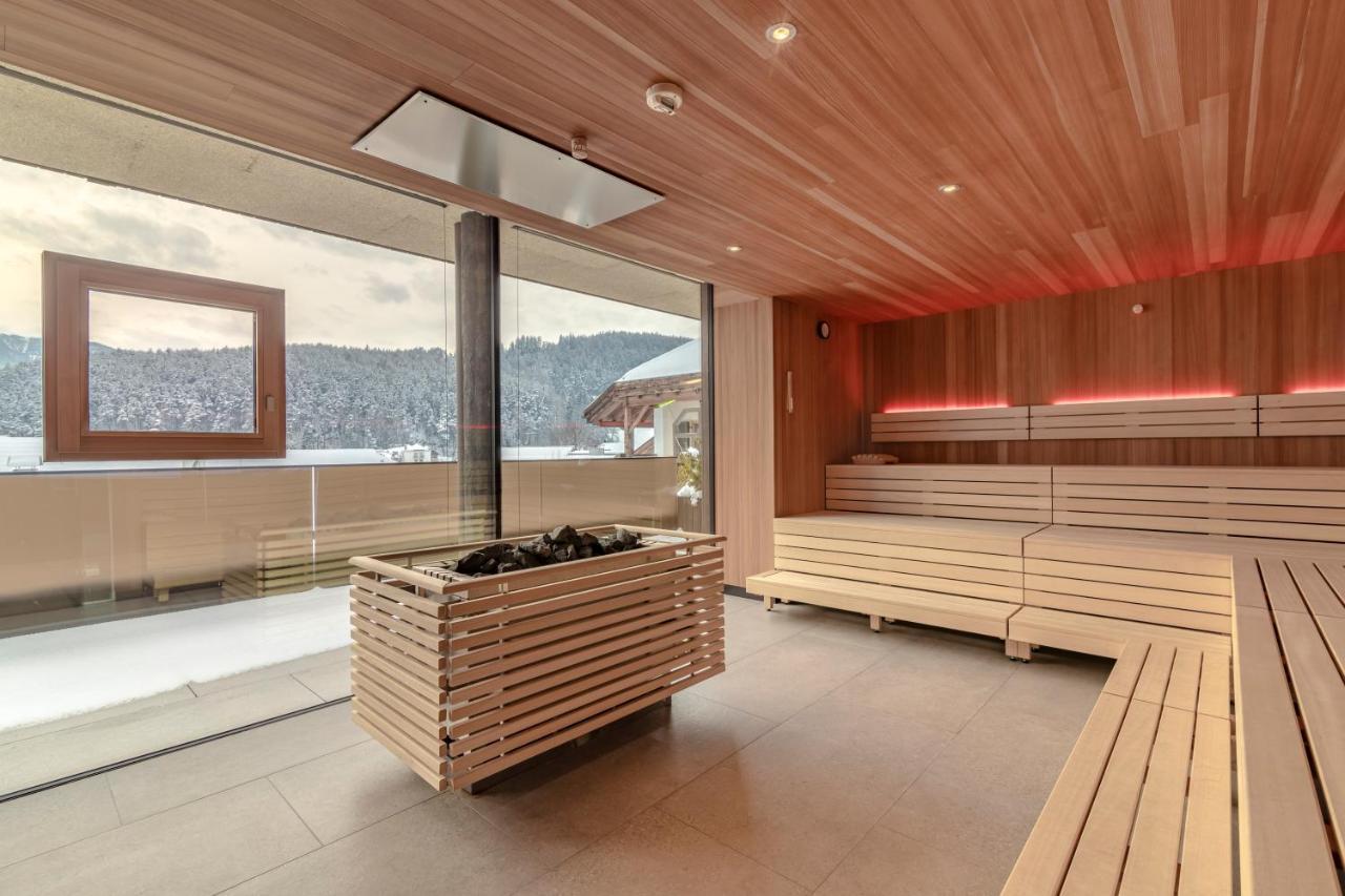 Hotel Restaurant Langgenhof Brunico Eksteriør billede