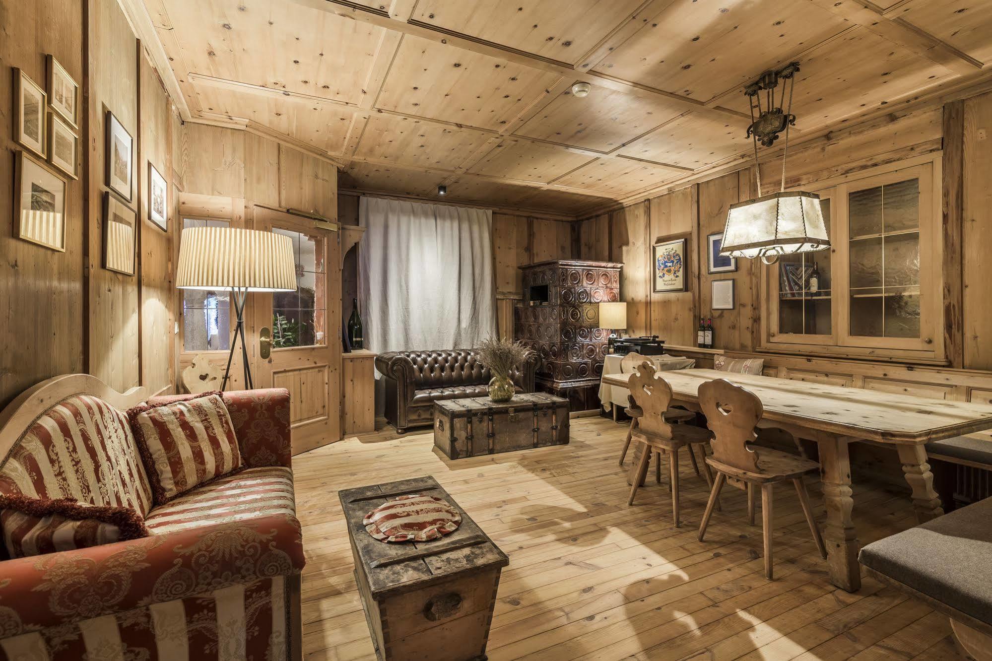 Hotel Restaurant Langgenhof Brunico Eksteriør billede