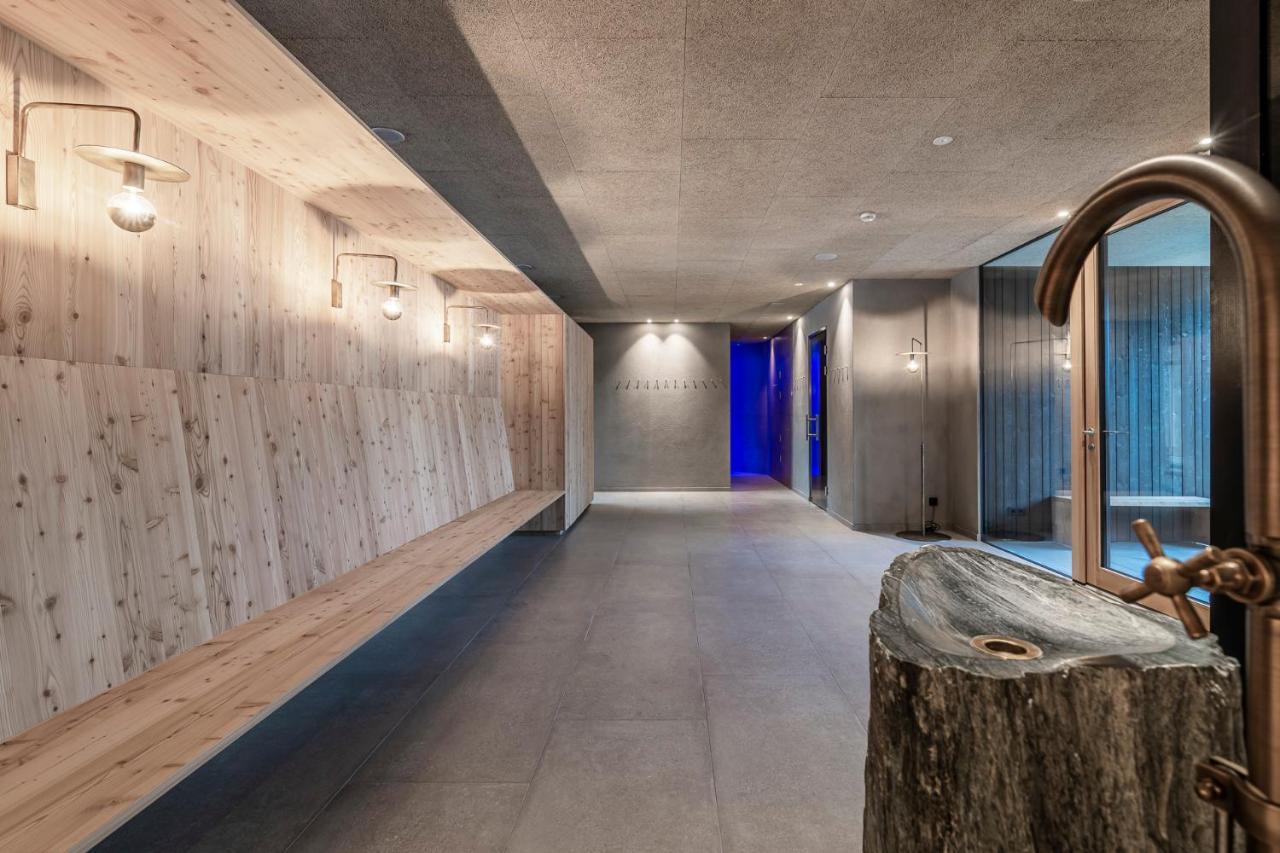 Hotel Restaurant Langgenhof Brunico Eksteriør billede